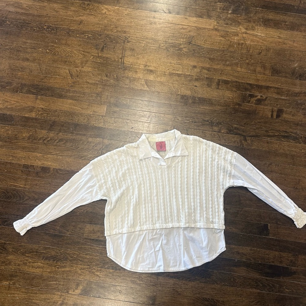 White and Cream Long Sleeve Sweater Blouse with Cinched Sleeves  Medium